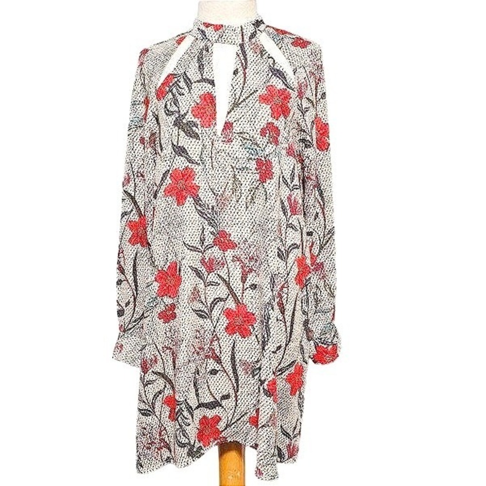 Feelib‎ Shift Dress size 1X floral cutout cream red long sleeve